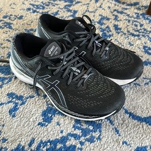 ASICS Gel kayano 28